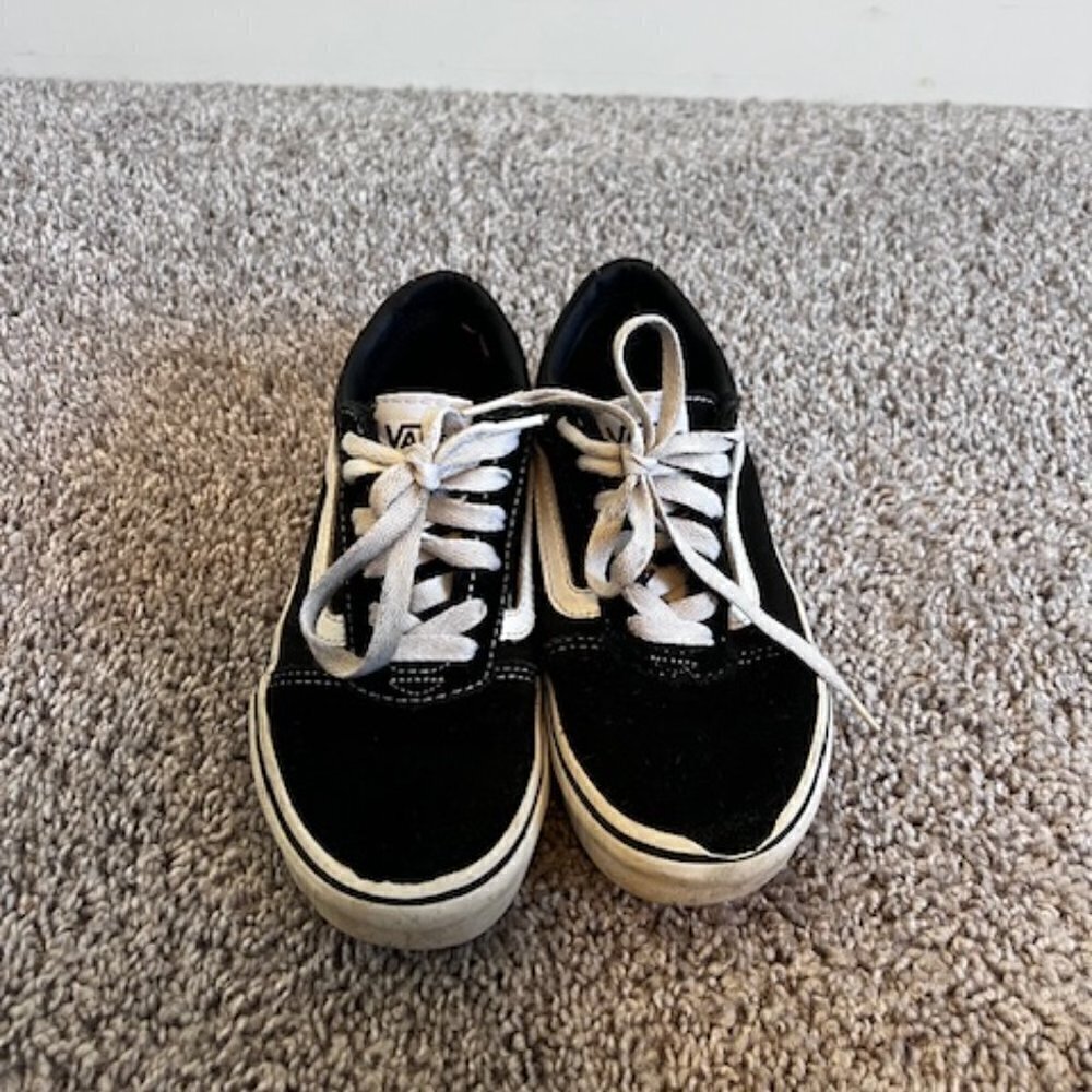 VANS lace up shoes size 1
